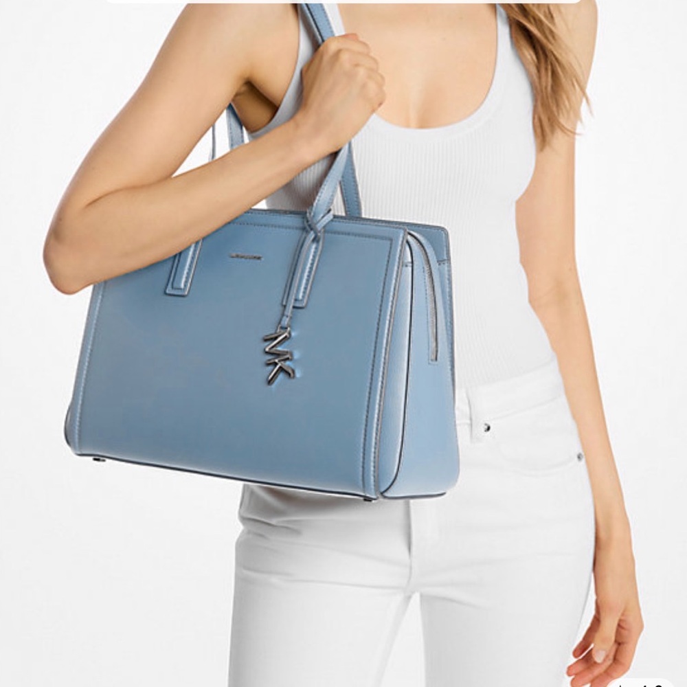 Michael Kors Laila Medium Pebbled  Tote Bag in Chambray - Picture 2 of 6